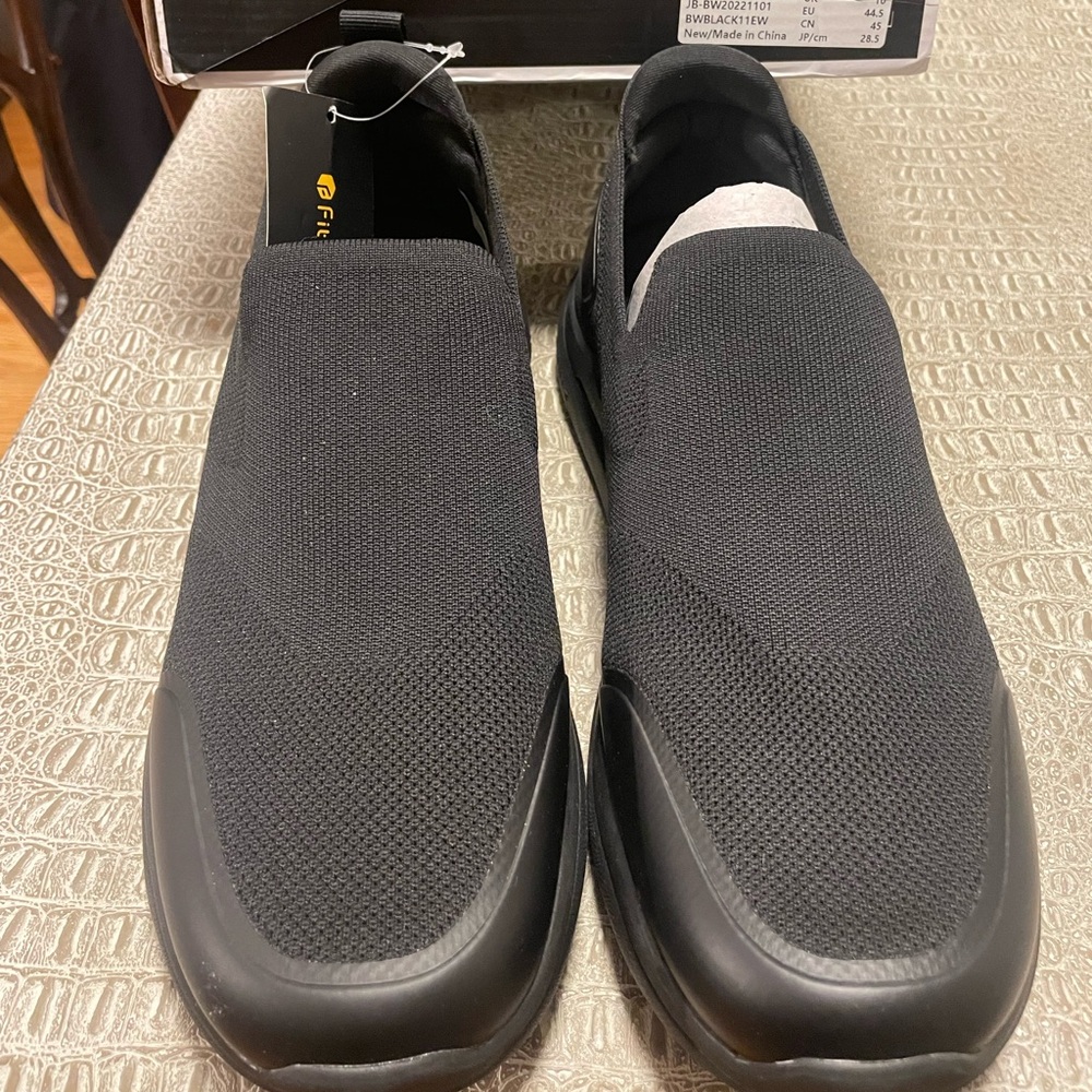 NWT Black Slip-On Shoe Extra Wide for Men